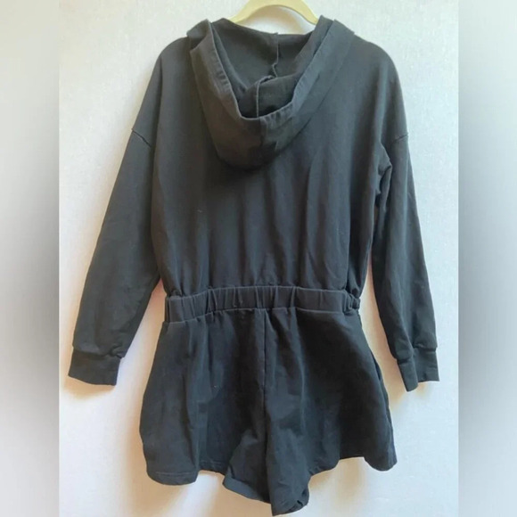 Smash & Tess Malibu hooded black zip up Romper Sz XS - Picture 6 of 11